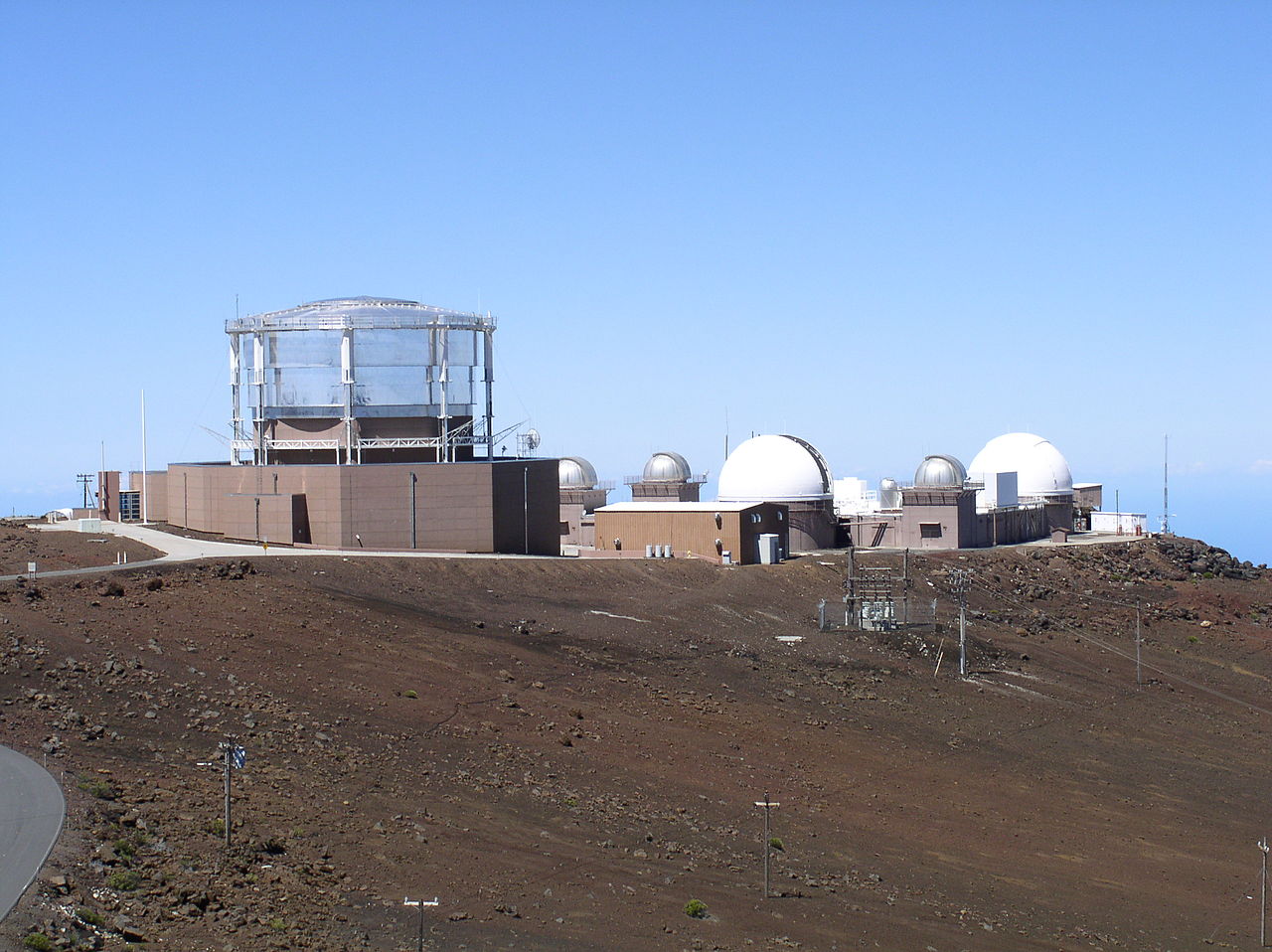 Das Haleakala Observatory auf Hawaii (Bild: Tawker, CC-BY-SA 3.0)