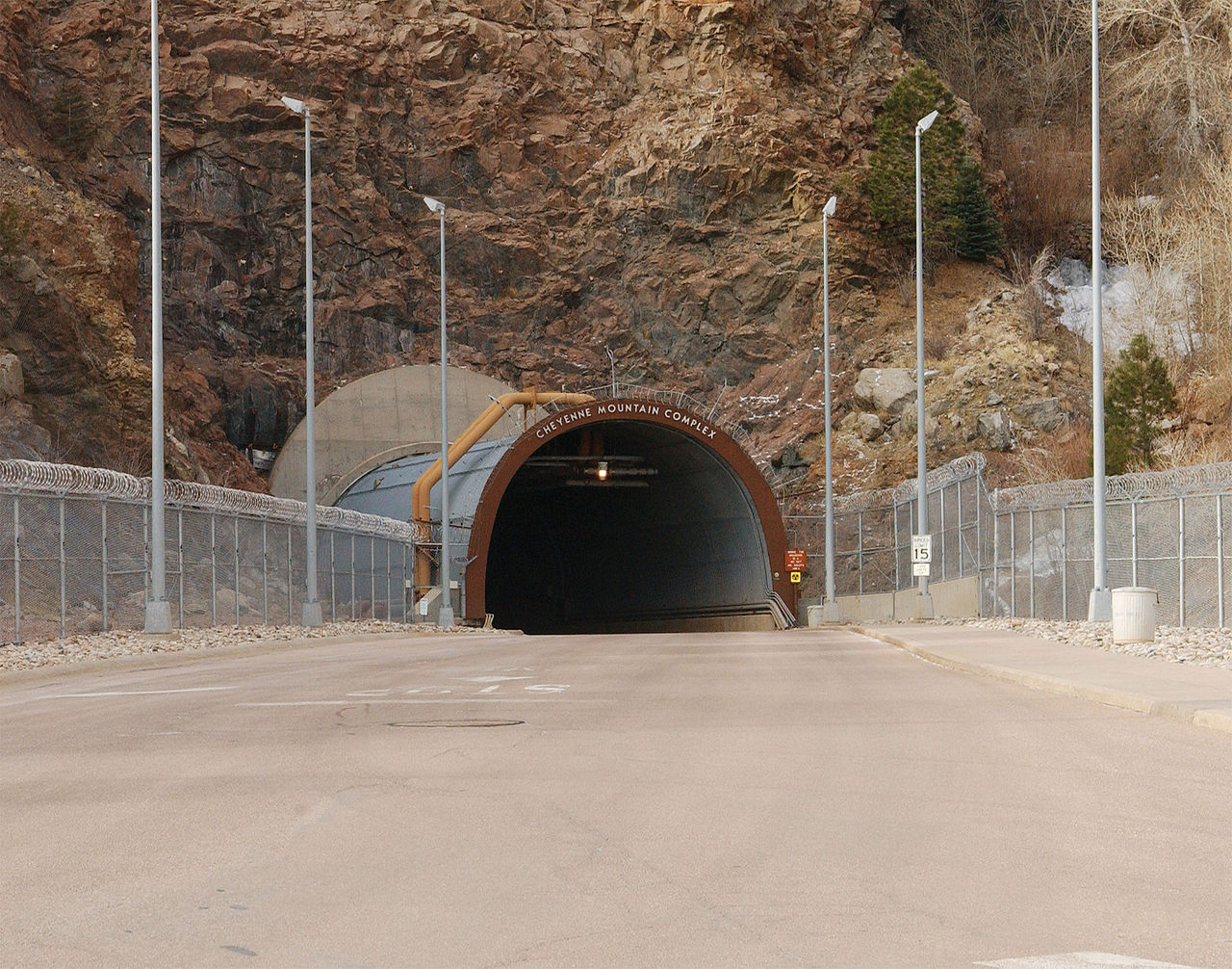 Ob das Stargate vielleicht tatsächlich da drin ist? Erich von Däniken weiß es sicher... (Bild: public domain)