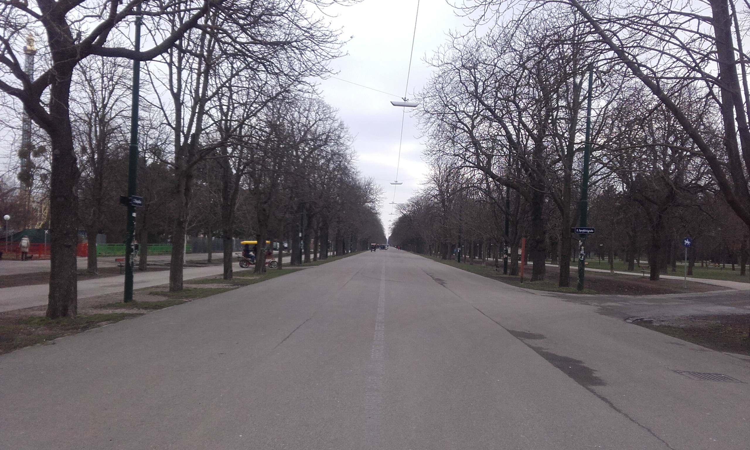 Die Prater-Hauptalle: 4 Kilometer schnurgerade Langweile...