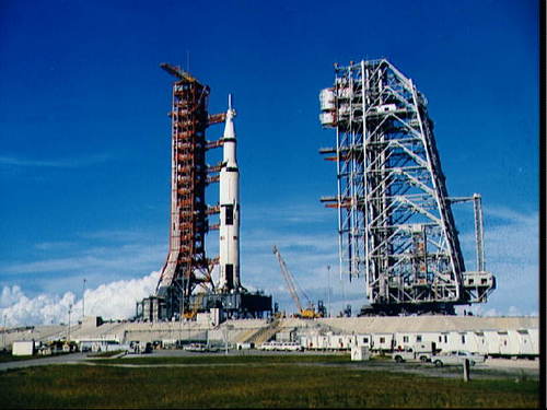 i-16b8c1ac79a50f0b8baca786a4d63973-apollo11launchpad-thumb-500x375.jpg