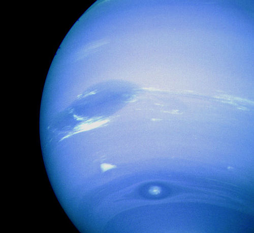 i-44f490b6191c39d460430fafc32907e3-651px-Neptune_storms-thumb-500x460.jpg
