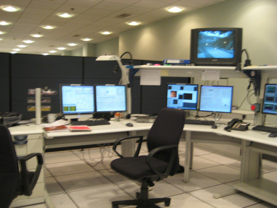 i-9099a7a740f7d8d52c3bb99f2d0e4996-controlroom.JPG